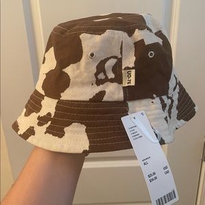 Urban Outfitters bucket hat NWT